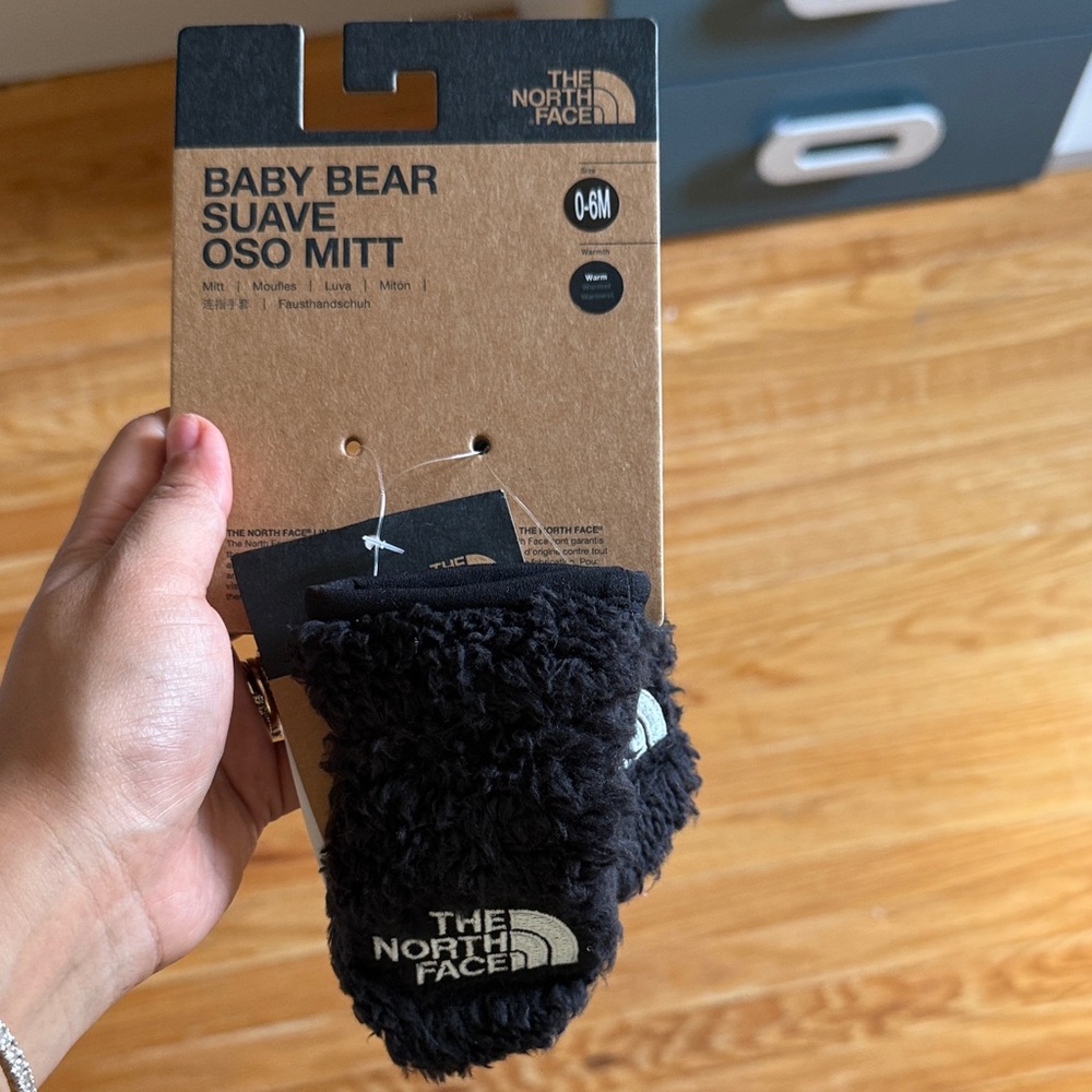The North Face Black Baby Mittens